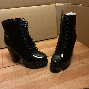 Fashion Nova Glossy Black Lace-Up Boots